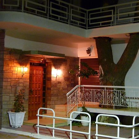 Pagona Hotel Лутра-Едіпсу Екстер'єр фото