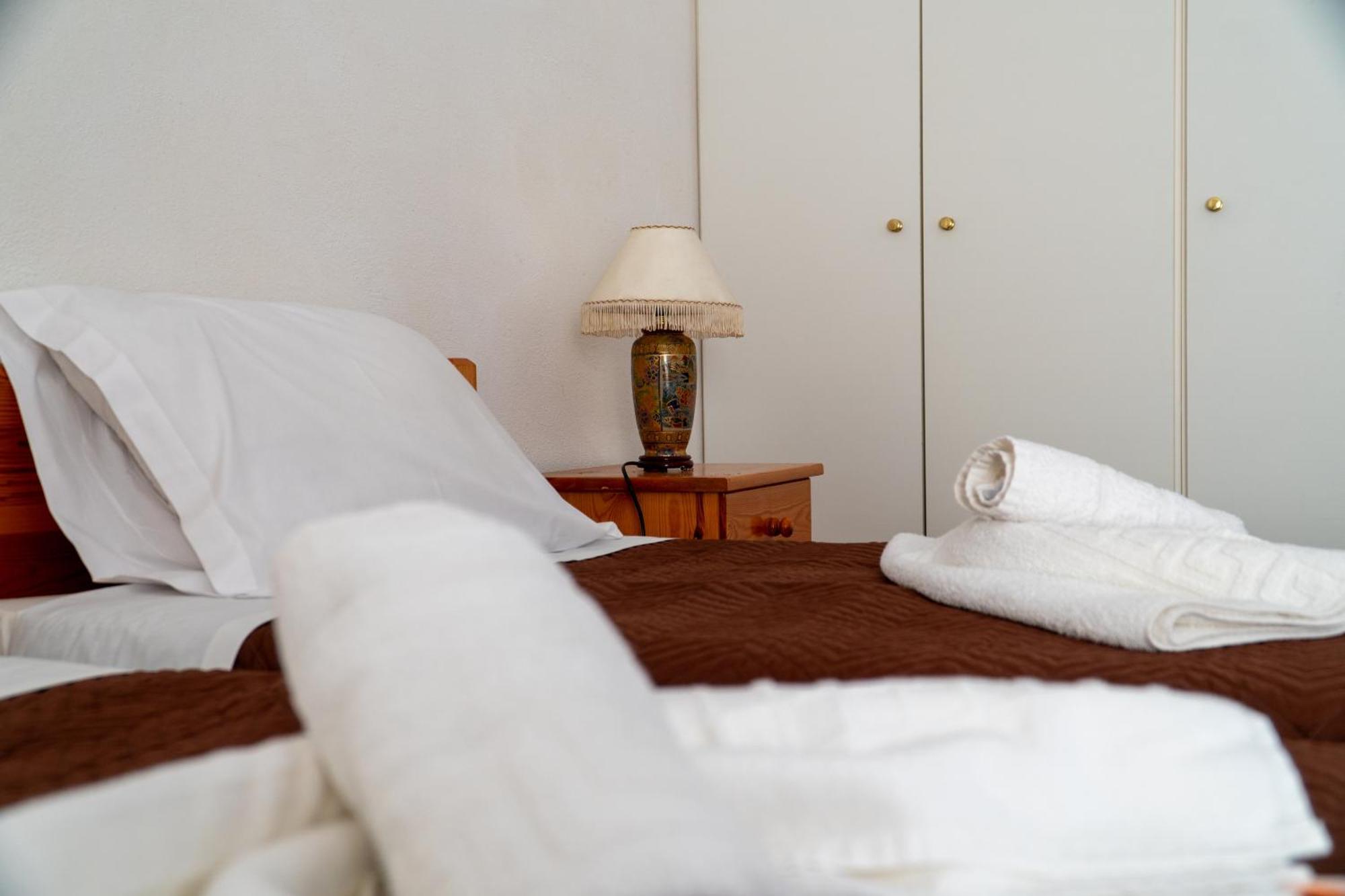Pagona Hotel Лутра-Едіпсу Екстер'єр фото